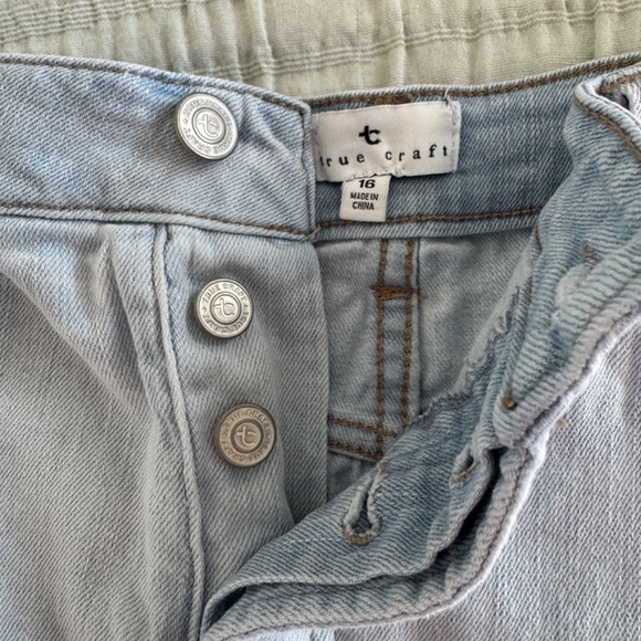 True Craft Jean Shorts - Picture 4 of 5
